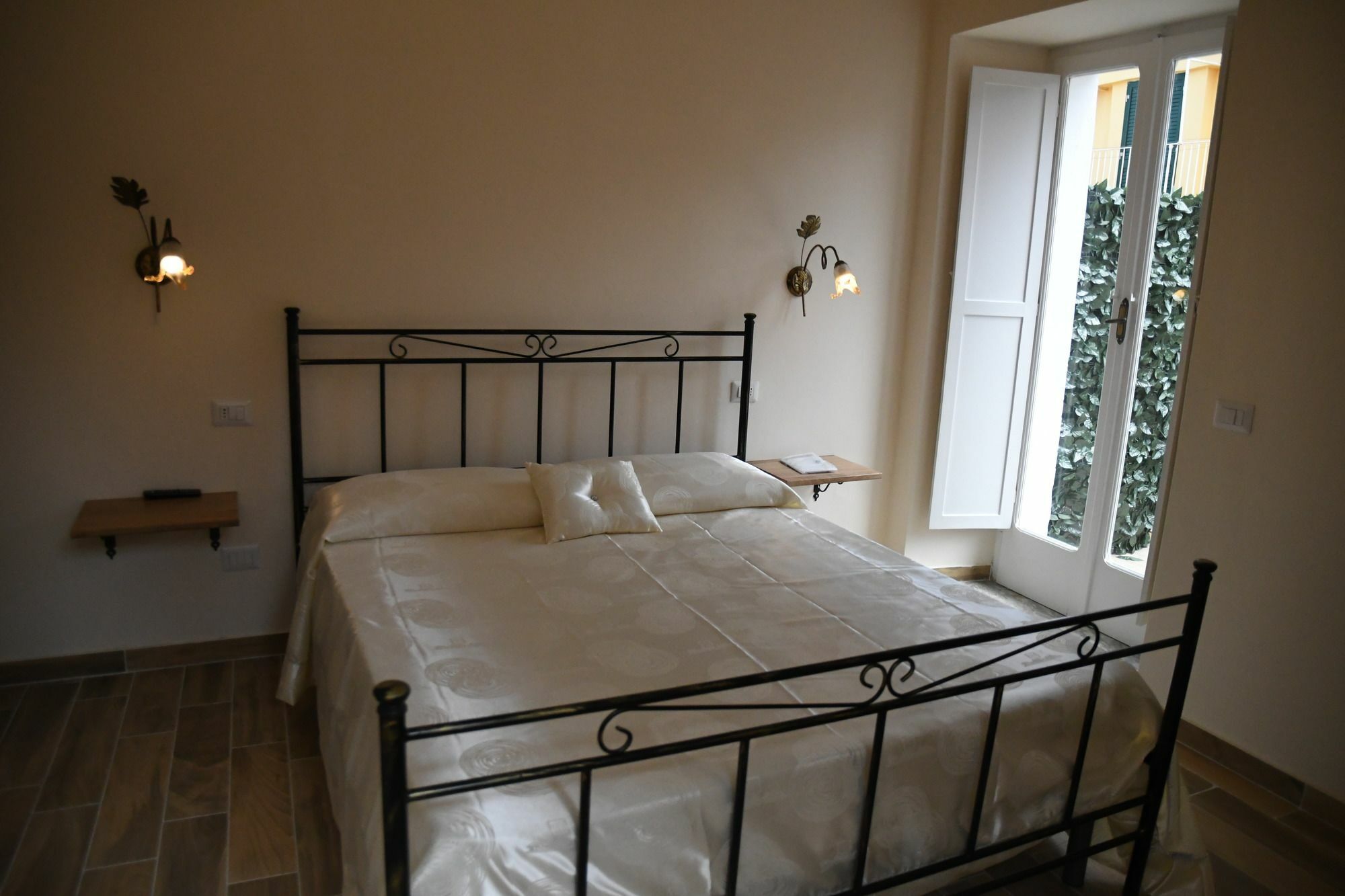 B&B The Tower Тропея Экстерьер фото