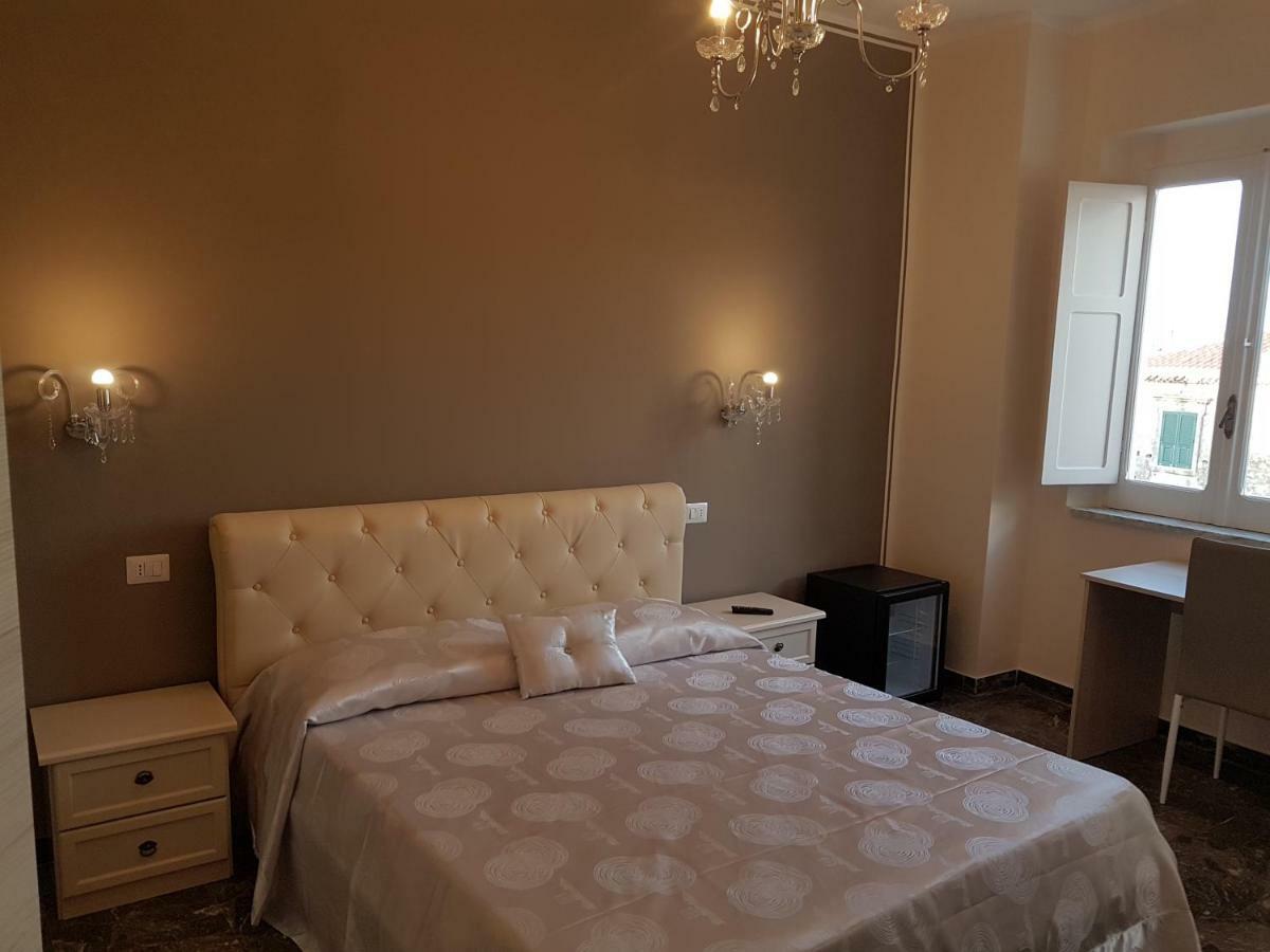 B&B The Tower Тропея Экстерьер фото
