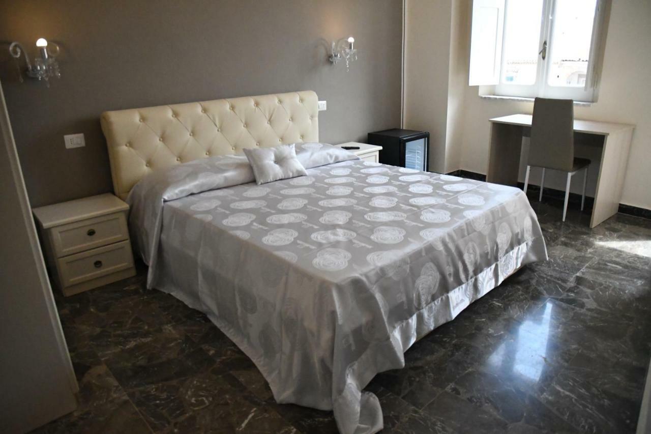 B&B The Tower Тропея Экстерьер фото